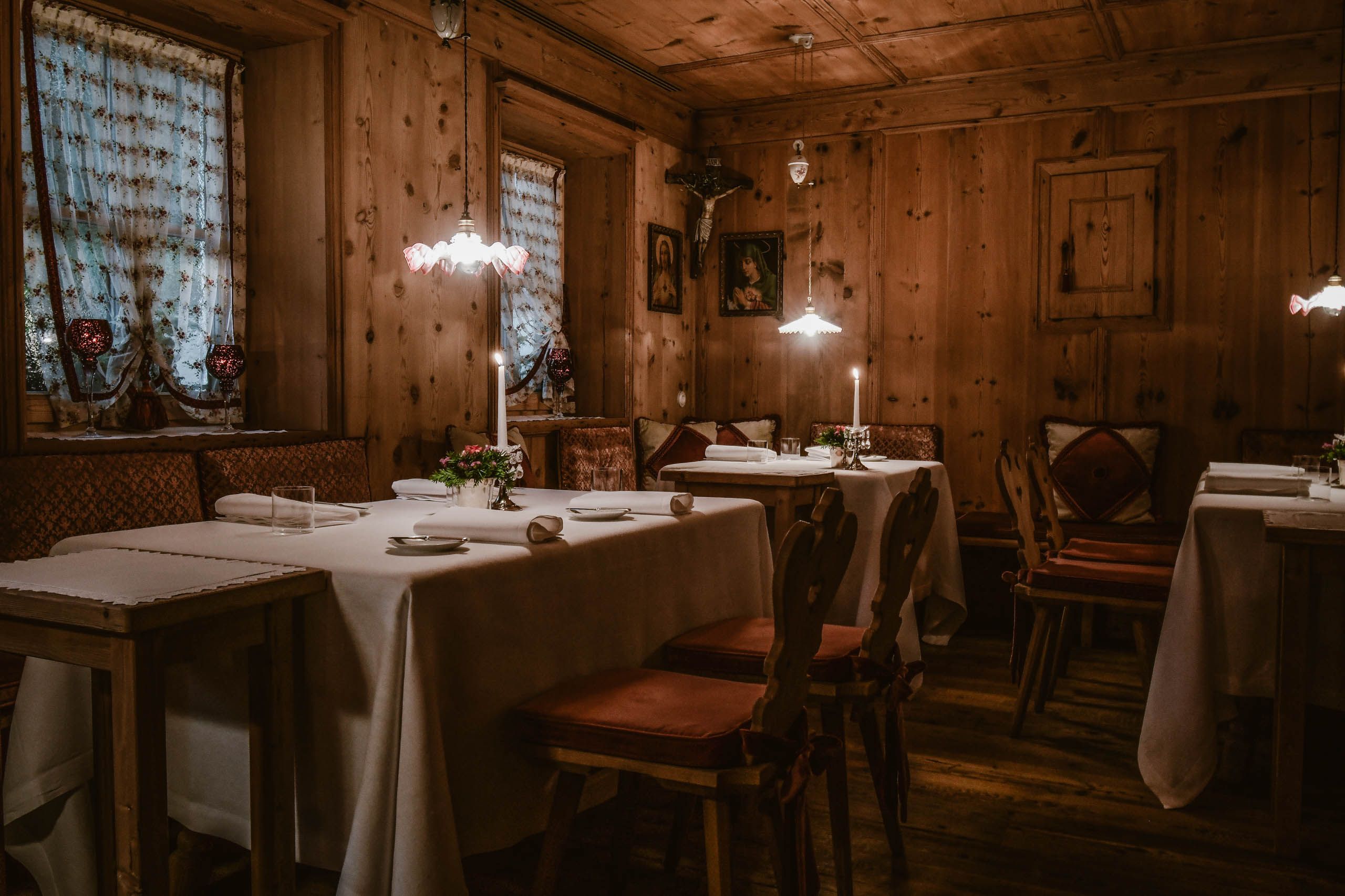 Suinsom Fine Dining Restaurant Tyrol DSC 9095 Copia